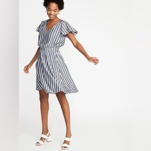 Old navy flutter sleeve striped dress